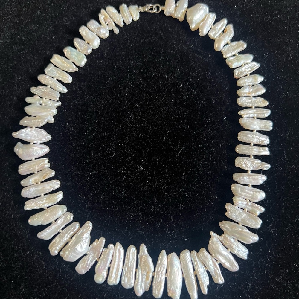 Natural Freshwater Pearl Beaded Necklace